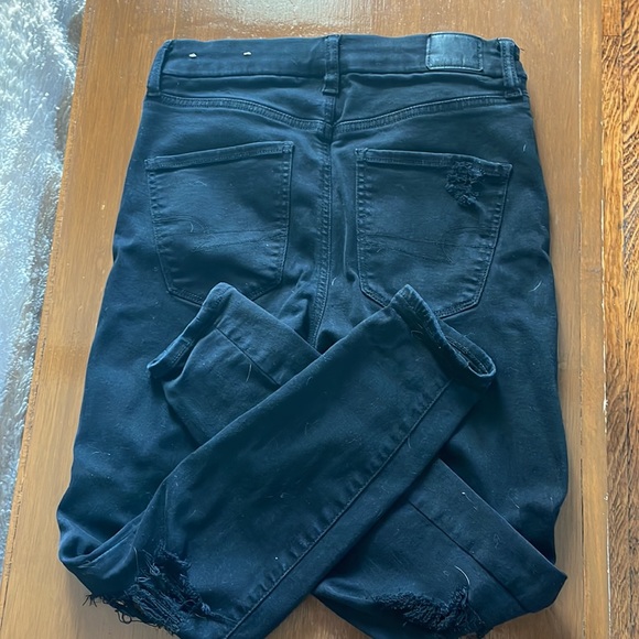 Holey black jeans American Eagle 4short - Picture 4 of 5